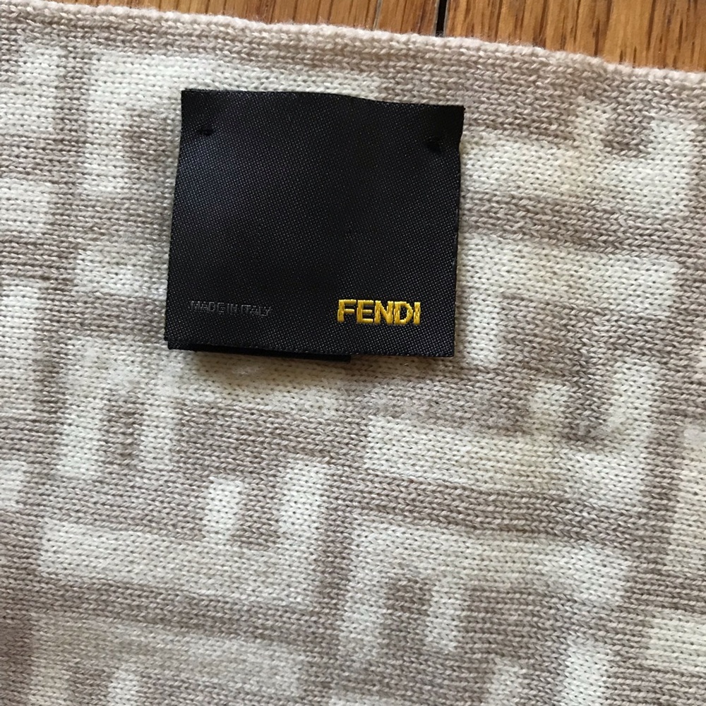 Fendi Scarf - Picture 3 of 8
